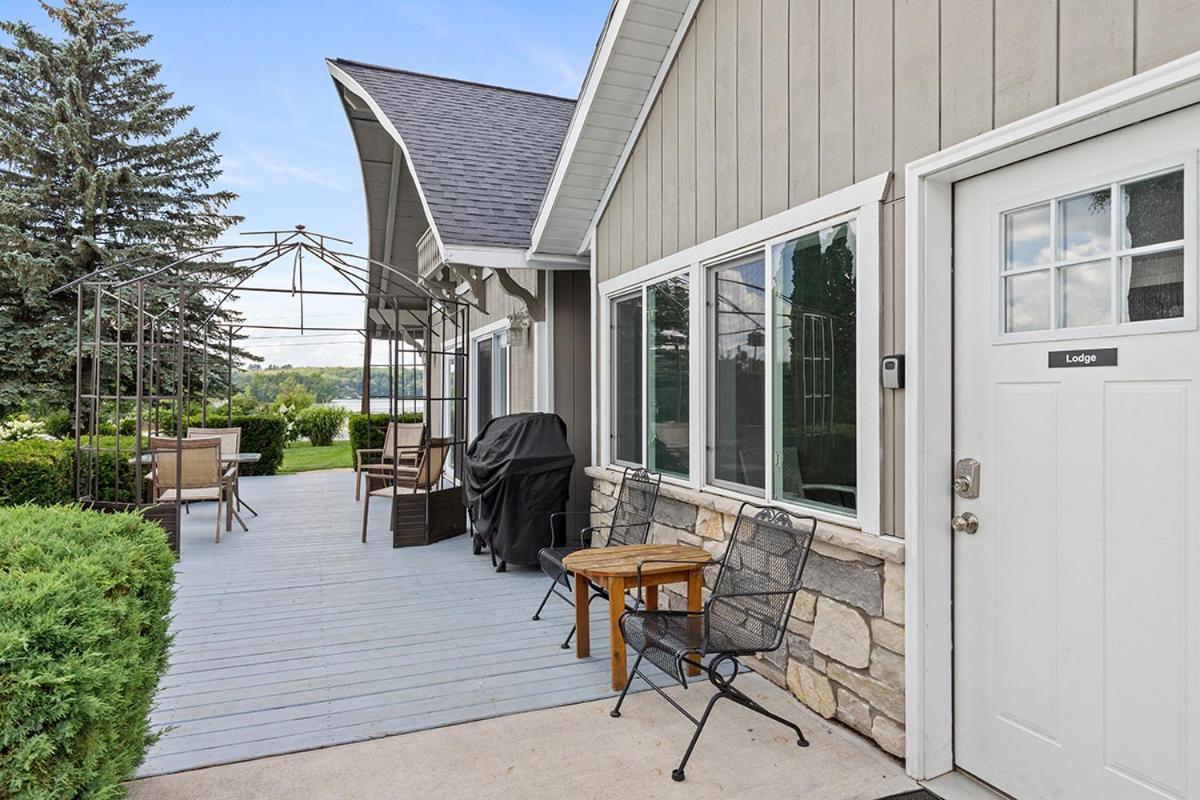 Lakeside Getaway With Dock, Firepit, Grill Newaygo 外观 照片